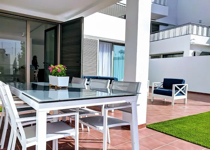 Апартаменти Oh La Life! Magnolia Golf Susana *